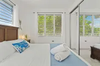 Punta Aguila Beach House/Pool/ Billiard Table/ 7 Beds + 2 Private Rooms