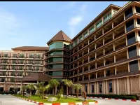 J&Y旅舍飯店 Sripathum University Chonburi Campus附近的飯店