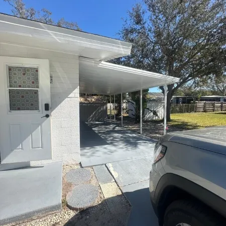 Charming 2-bedroom apartment in fantastic Bradenton with AC, WiFi