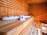Oum Palace Hotel & Spa Hotels near Marche Central