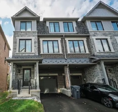 Executive Townhouse on a Ravine