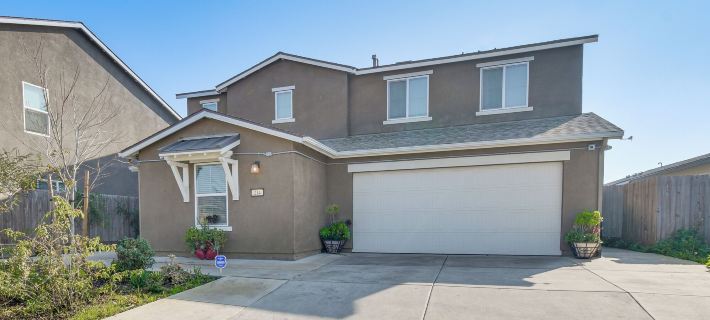 Pool Table and Patio! Spacious Merced Getaway Hotéis em Merced