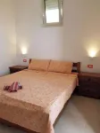 Three-Room Apartment with Air Conditioning on the First Floor - Torre Dell'Orso - parking