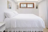 Modern 2BR Apartment Free Parking Baden - 2 estrellas