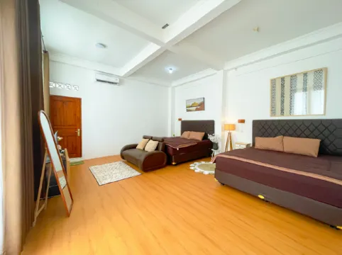 WHouse Omah Putih