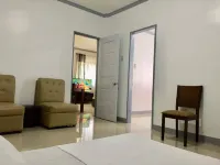 A Unique and Cozy WholeHouse in Babak Samal Island - 2-Star