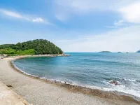 Geoje The Ban House Hotels near Maengjongjuk Theme Park
