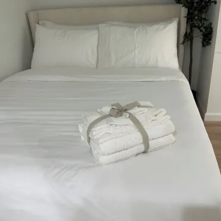 Luxe 1BR Oasis - Prime NY Stay