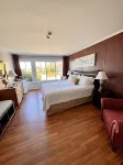 Harbourview Inn - balcony