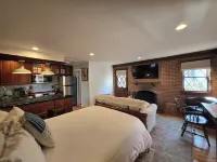 Washington Family Property, Upper Carriage House in Old Town on 107 S Lee Street