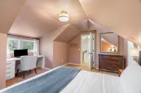 Woodland Hollow