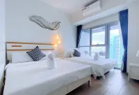 Deluxe Apartment Balcony with Seaview Hotel di 