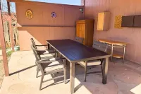 Travelers Motel