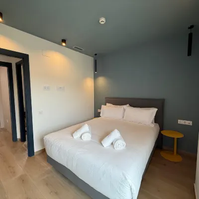 Sun & Moon Apart Hotel Aeroport附近的飯店