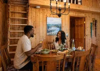 Peaceful Lake Nowland Cottage Retreat in Charlevoix - Country Houses