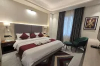 Hotel Divine Vista