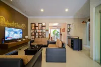 Danka@Taman Golf Residence -  Holiday Villas