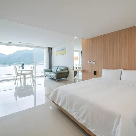 Geoje Casa del Mundo D Dong