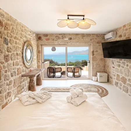 Eight Dimensions Capari Suites Elafonisos