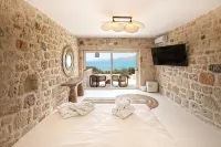 Eight Dimensions Capari Suites Elafonisos