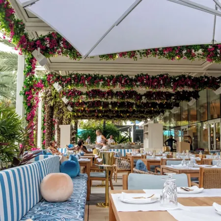 Cayman Luxury Rentals at the Grove