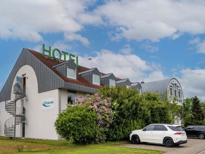 Hotel SunParc - Shuttle Zum Europa-Park Rust 4km & Rulantica 2km