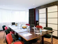 Hôtel Mercure Rennes Cesson - Parking