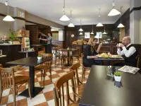 宜必思沙勒羅瓦中心火車站酒店 - 早餐