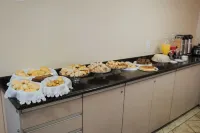 โรงแรม นาซิอองนาล เซอร์วิส - พร้อมอาหารเช้า