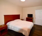 Motel 19 by Capital O Baytown I-10 - Motels