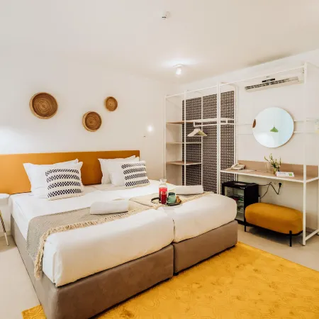 Ibis Styles Golden Sands Roomer Hotel