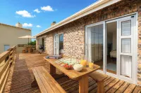 Land's Edge Eco Friendly Cottages and Apartments