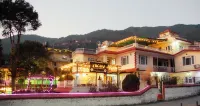 555 Home Stay and Restaurant