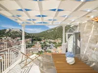 Mayiva Royal House Center Hvar - Apartments