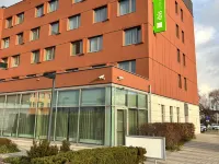 Ibis Styles Warszawa Airport - 3-Star