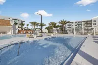 Landing Furnished Apartments near THSP - Pool