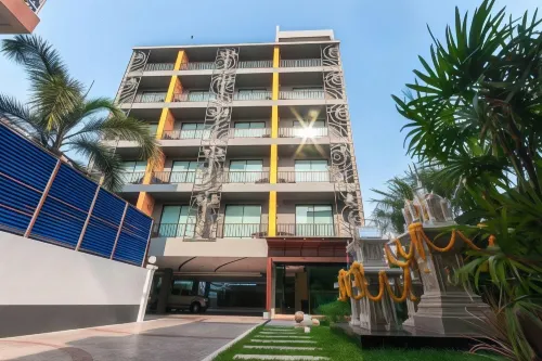 บ้านนิลรัตน์ โฮเทล - สระว่ายน้ำบนดาดฟ้า