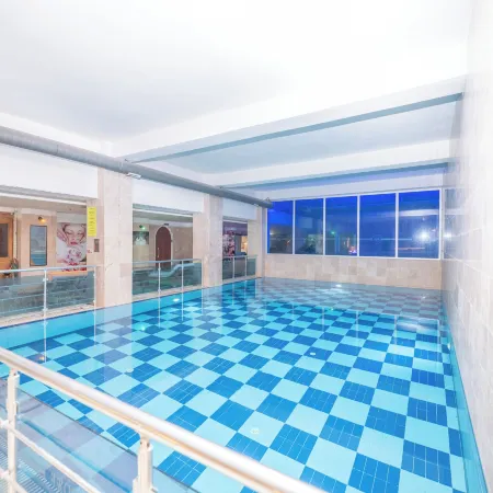 Arora Hotel