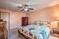 Albrightsville Vacation Home Walk to Pool and Lake! - Beach