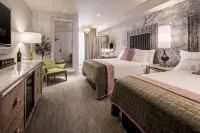 The Vanderpump Las Vegas Hotel - A Caesars Rewards Destination - Rooftop Pools