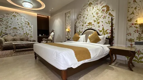 Murliwala Hotel & Restaurant in Vrindavan