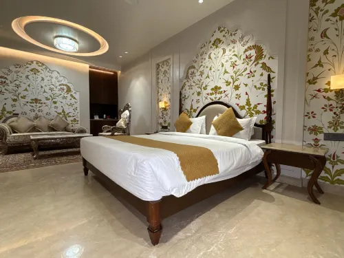 Murliwala Hotel & Restaurant - 3-Star