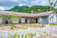 Gapyeong JY Camping Caravan - 2-Star