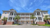 Myrtlewood 3Br Retreat - Pet-Friendly, Heated Pool, Balcony & Sleeps 8 - Boutique