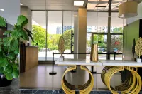 Lovely 2Br Condo Wfh Heart of Downtown Pool Access - Condos
