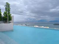 Iconic Regency Service Residences, managed by Iconic Hotel - Pool