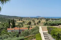Kelyfos Hotel - Bergblick