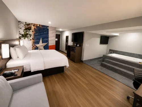 Clarion Pointe Addison Dallas North - 2-Star