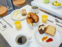 Ibis Budget Fréjus Saint-Raphaël Capitou A8 - Frühstück