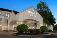 Hyatt House Boston Burlington - Pet friendly